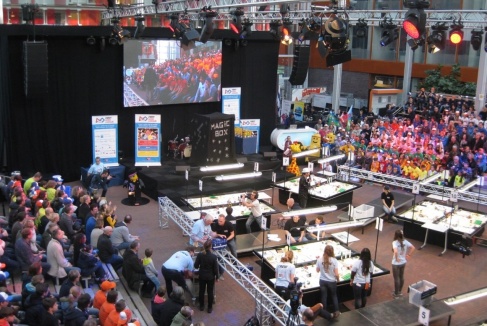 ‘First Lego League bezorgt kinderen blosjes op de wangen’